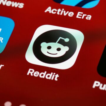 Reddit discussion among Ghanaian users sharing opinions on agribusiness opportunities and challenges.